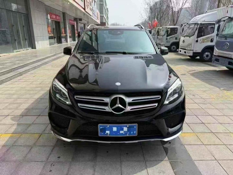东营17年奔驰GLE1