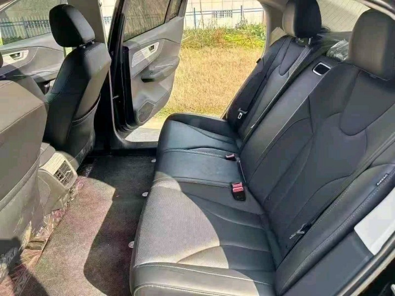 襄阳25年红旗E-QM58