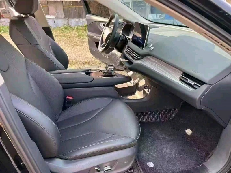 襄阳25年红旗E-QM59