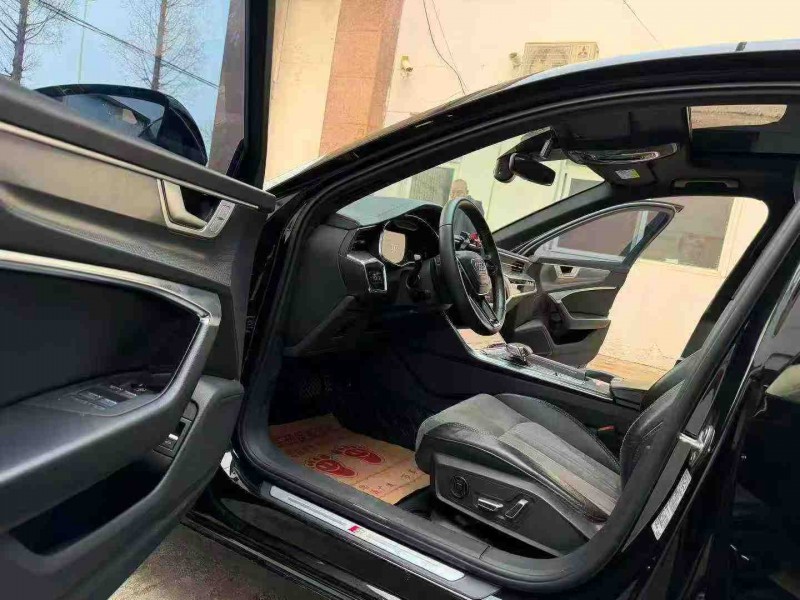 徐州23年奥迪A6L4