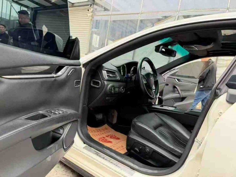 徐州15年玛莎拉蒂Ghibli4