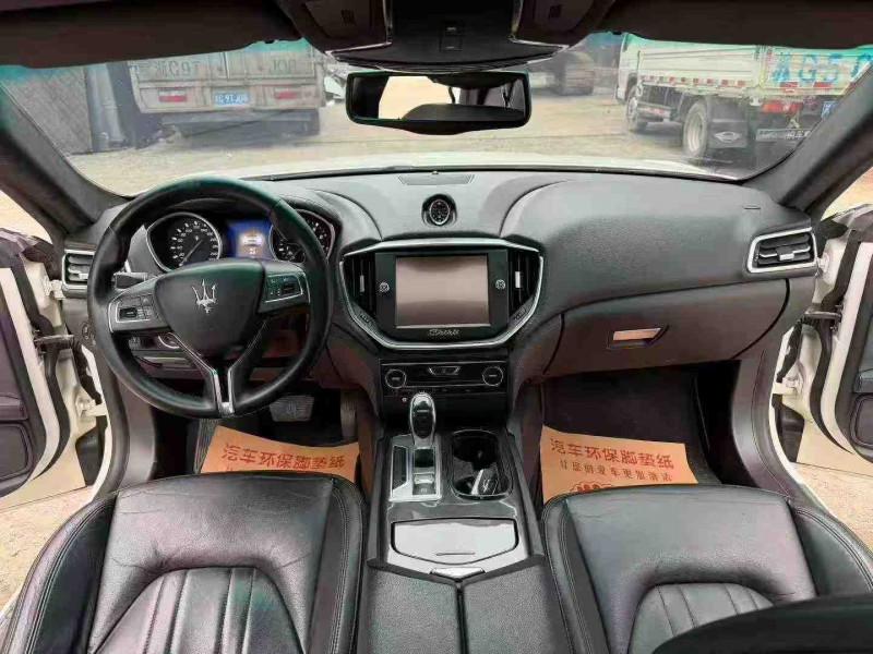 徐州15年玛莎拉蒂Ghibli5