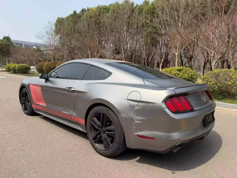 盐城17年福特野马8