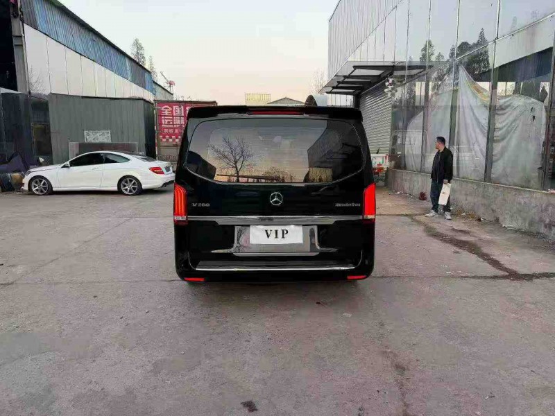徐州20年奔驰威霆9