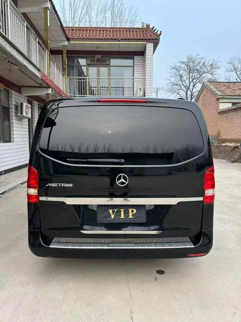 张家口18年奔驰METRIS9