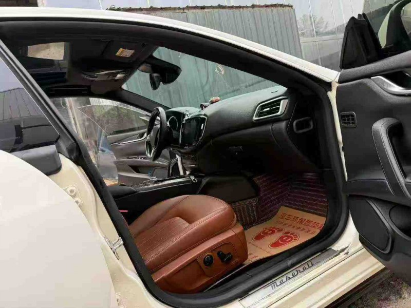 徐州19年玛莎拉蒂Ghibli6