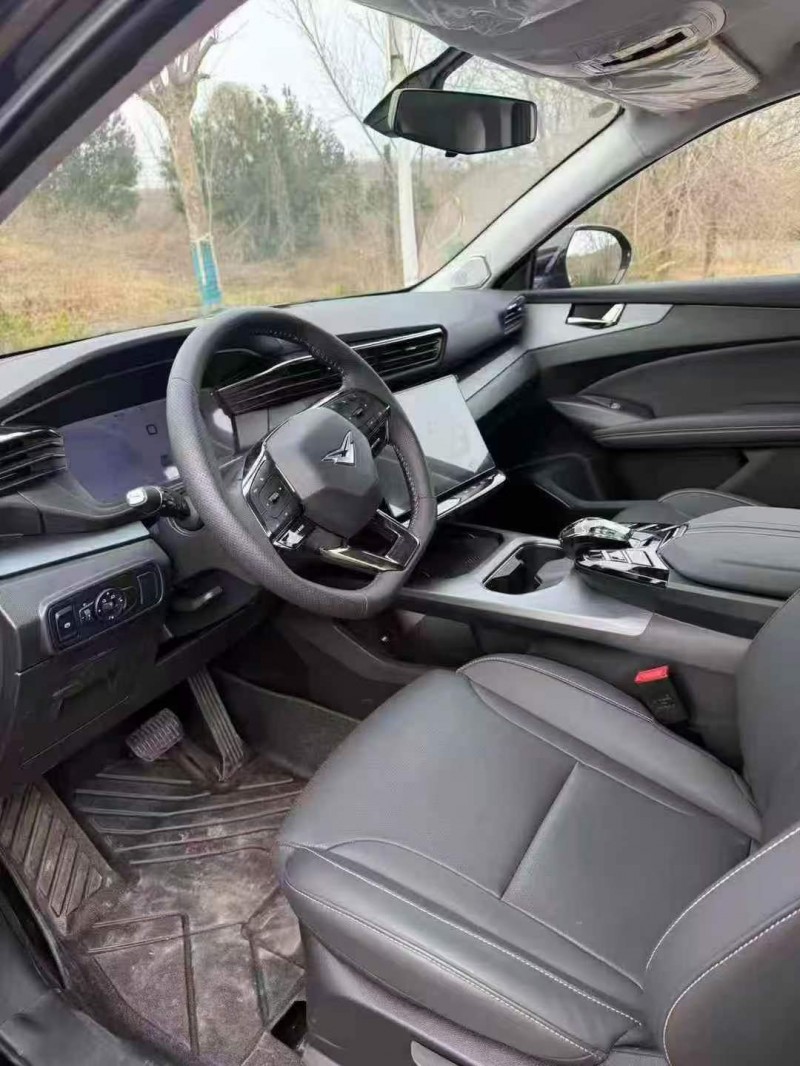 承德25年凯翼昆仑4