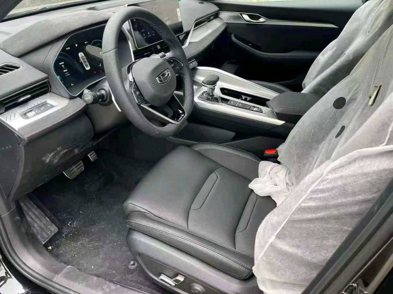 襄阳25年吉利星瑞7