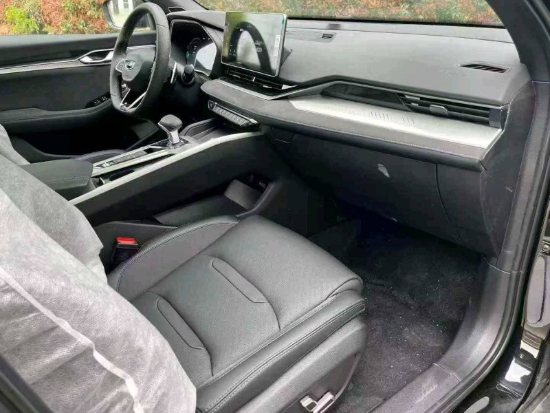 襄阳25年吉利星瑞9