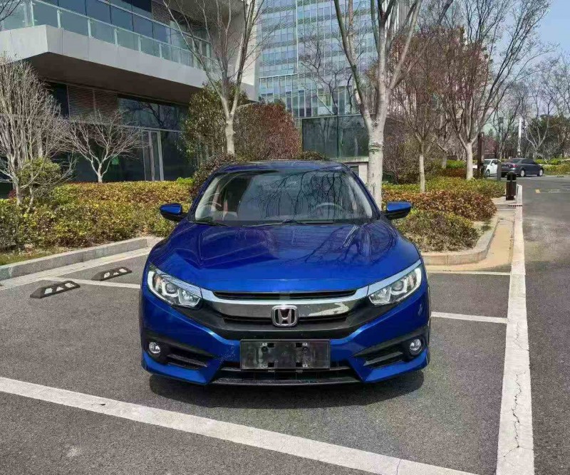 苏州17年本田思域1