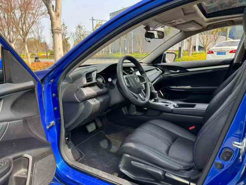 苏州17年本田思域4