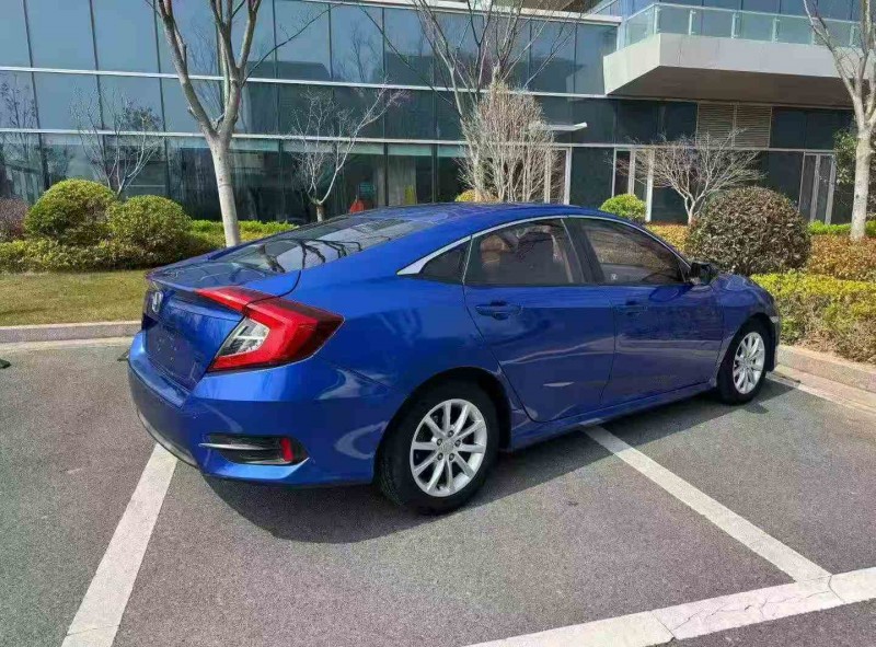 苏州17年本田思域8