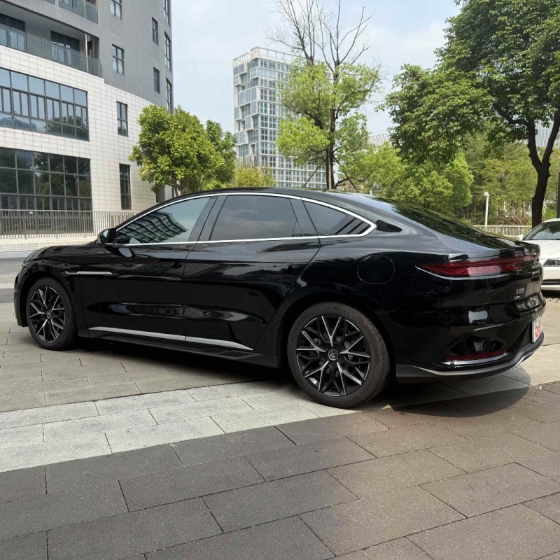 佛山25年比亚迪汉8