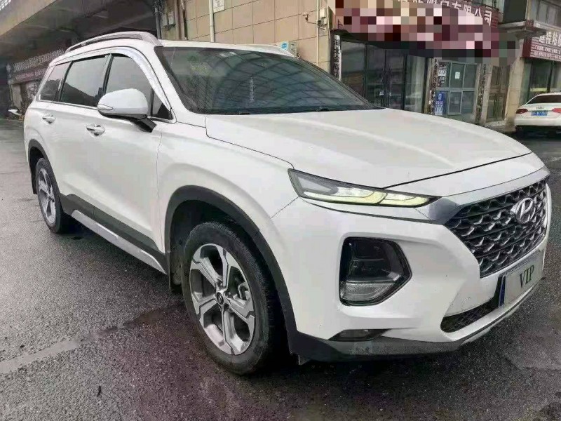 襄阳20年现代全新胜达2