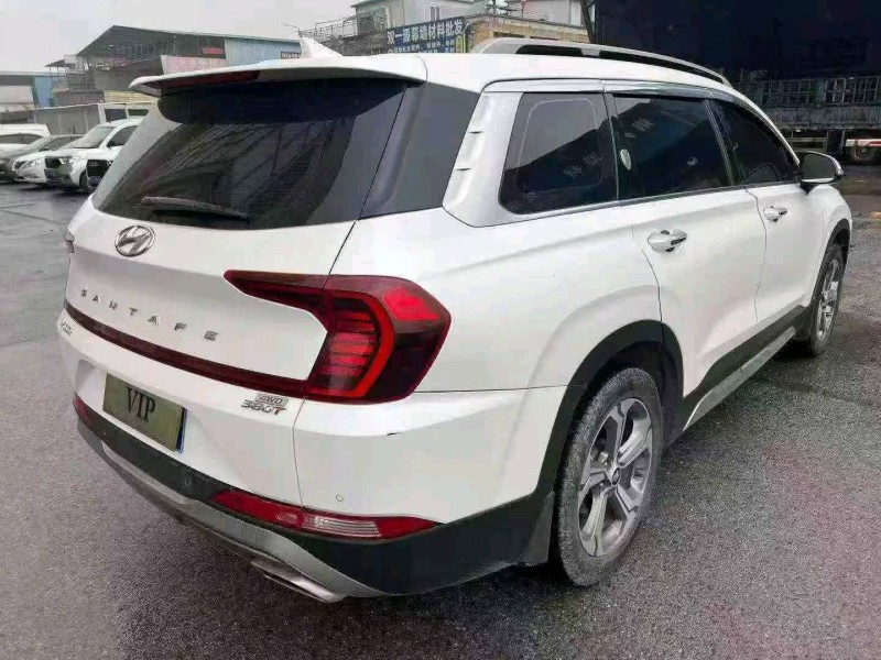 襄阳20年现代全新胜达6