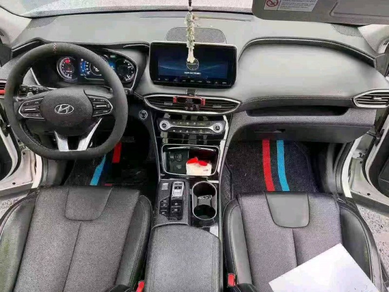 襄阳20年现代全新胜达7