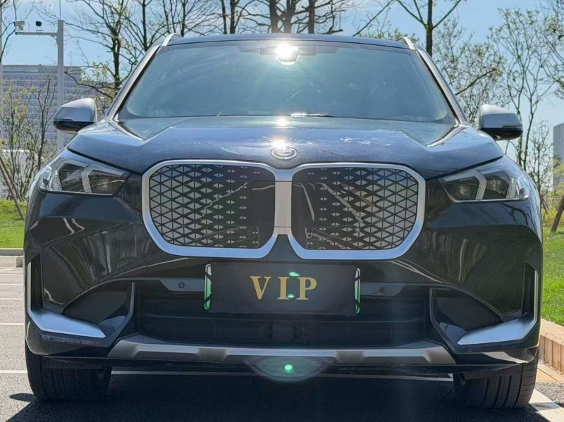 昆明24年宝马IX1