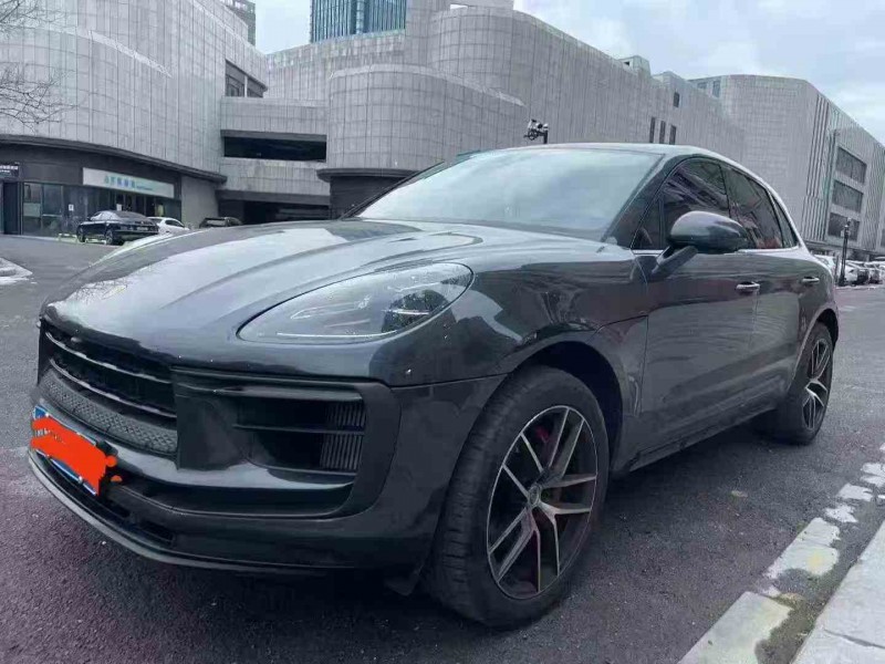 绍兴23年保时捷Macan1