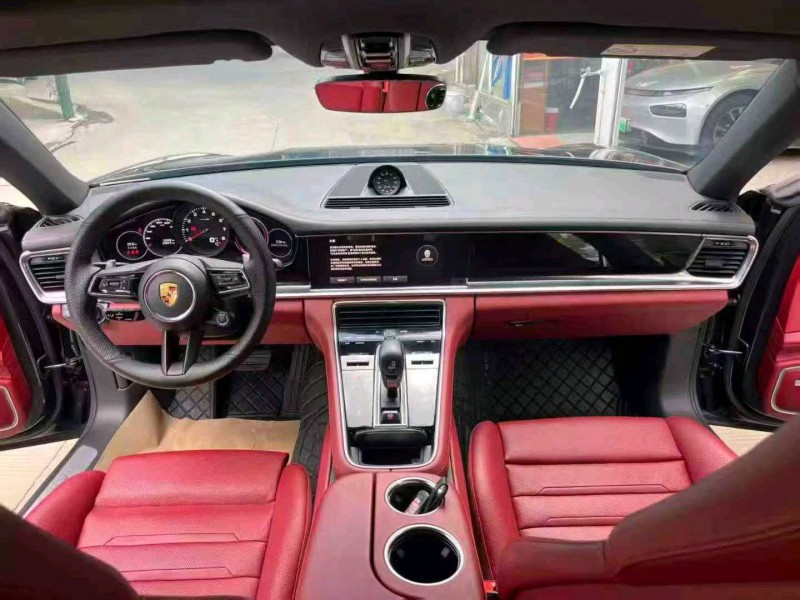 襄阳22年保时捷帕拉梅拉6