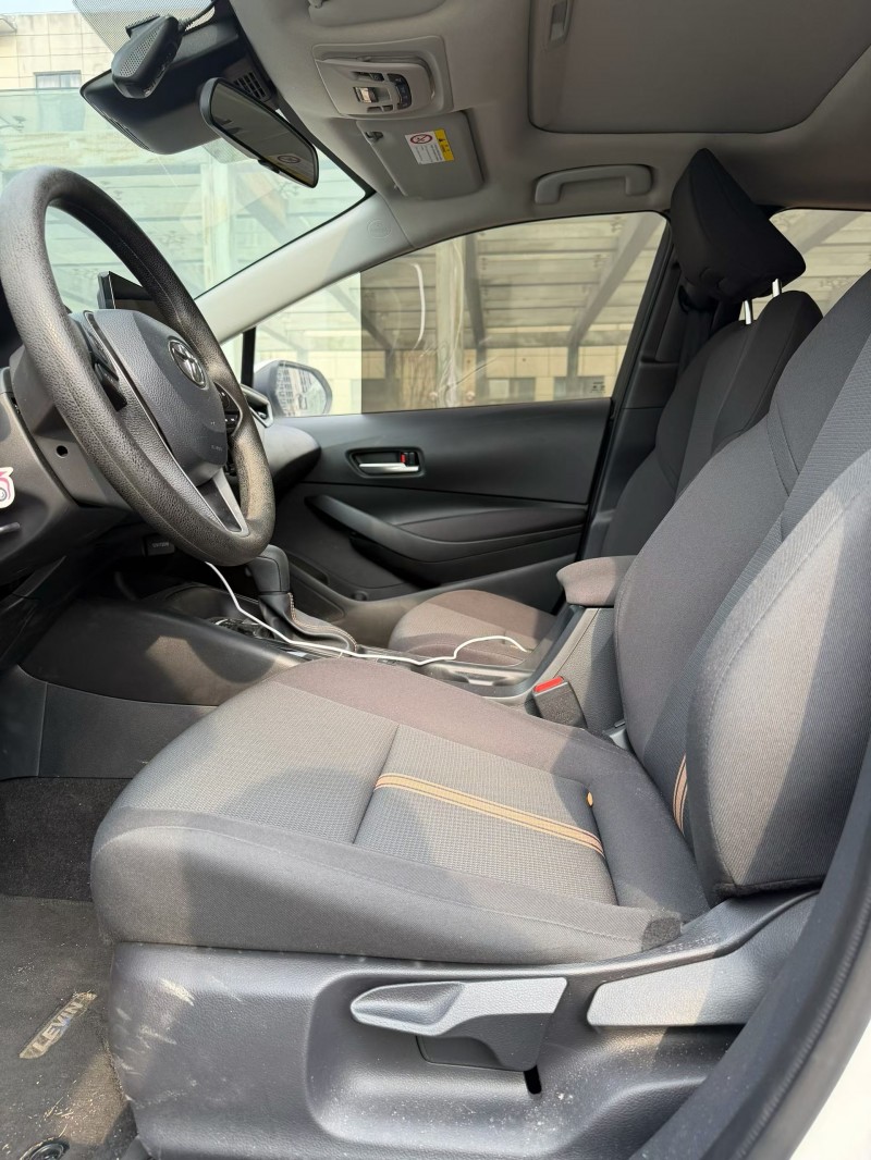 九江24年丰田雷凌4