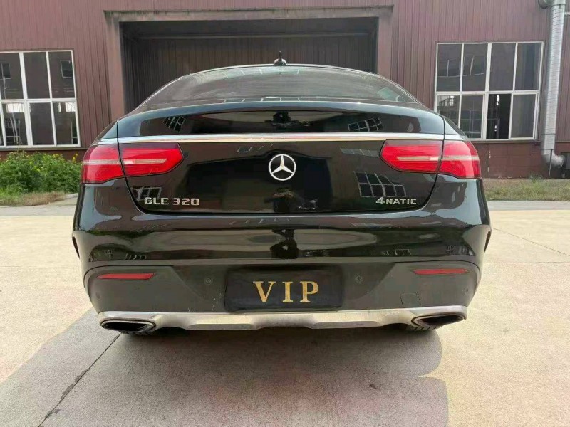 襄阳17年奔驰GLE9