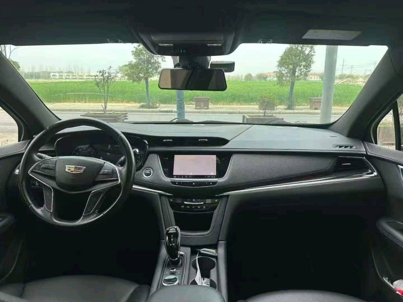 襄阳21年凯迪拉克XT55