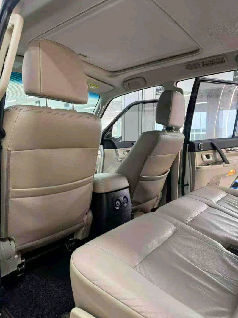 襄阳19年三菱帕杰罗4