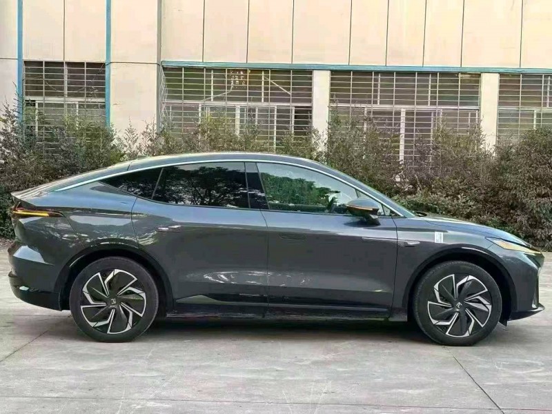 襄阳25年上汽集团飞凡R76