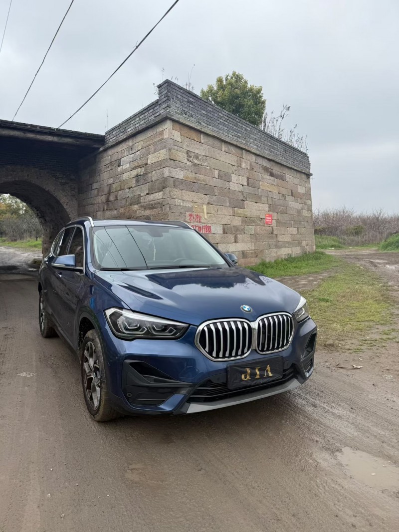 紹興22年寶馬X16