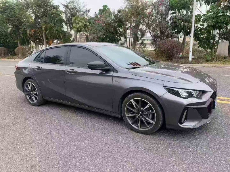 汕頭25年傳祺影豹2