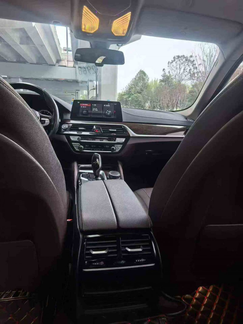 湖州18年宝马5系4