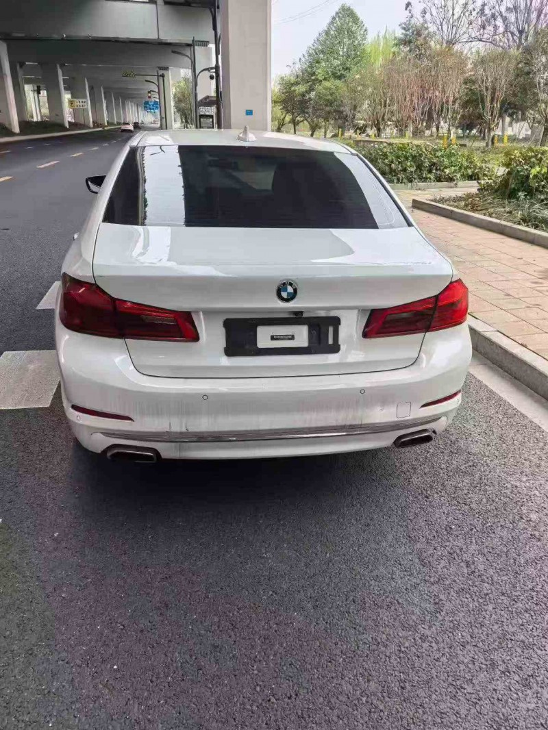 湖州18年宝马5系8