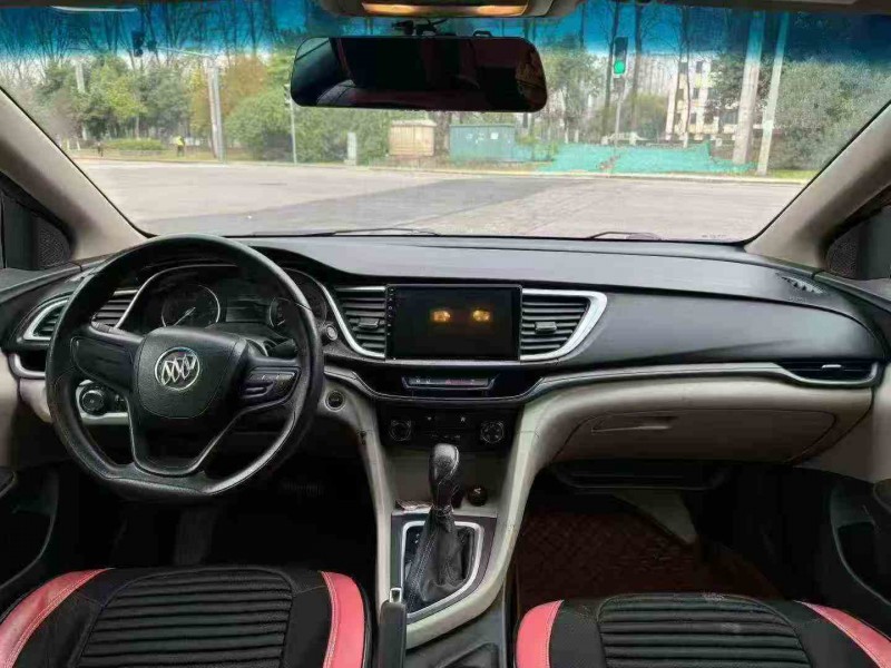 德阳15年别克英朗5