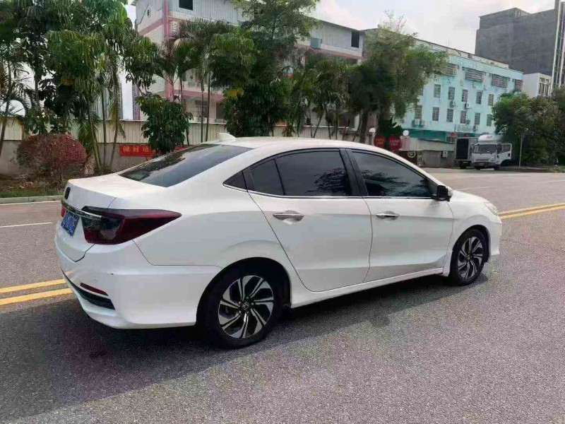 汕头18年本田凌派8