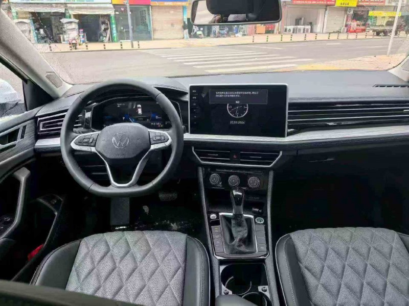 泸州25年大众速腾5