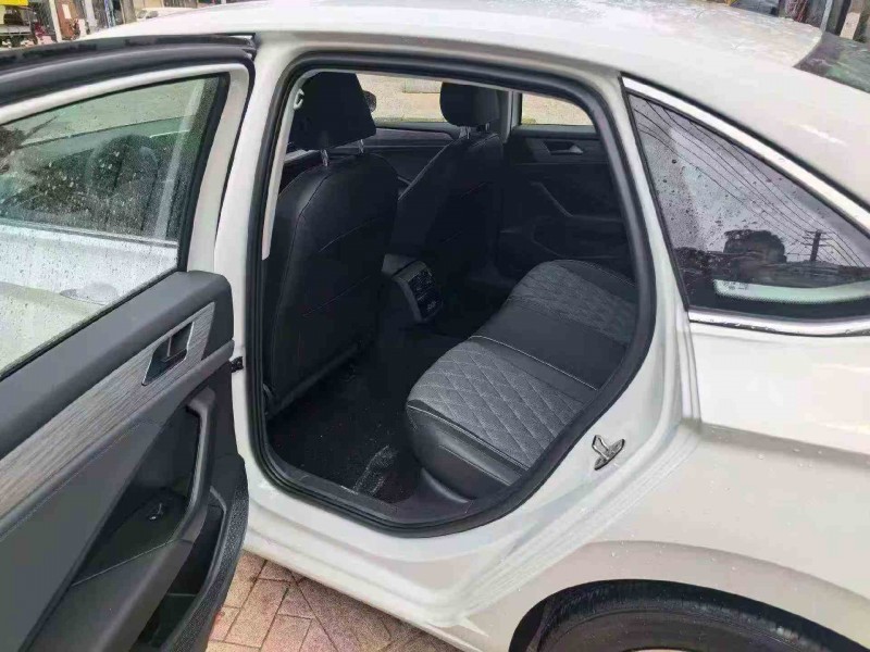 泸州25年大众速腾6