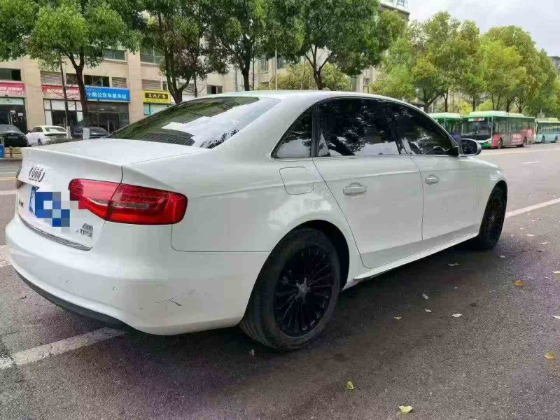 绵阳16年奥迪A4L7
