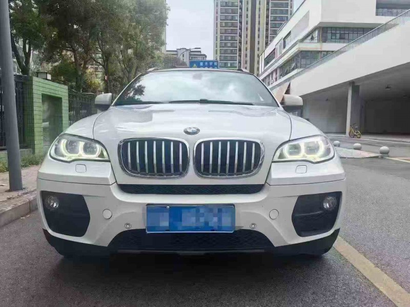 广元15年宝马X61
