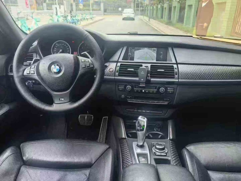 广元15年宝马X66