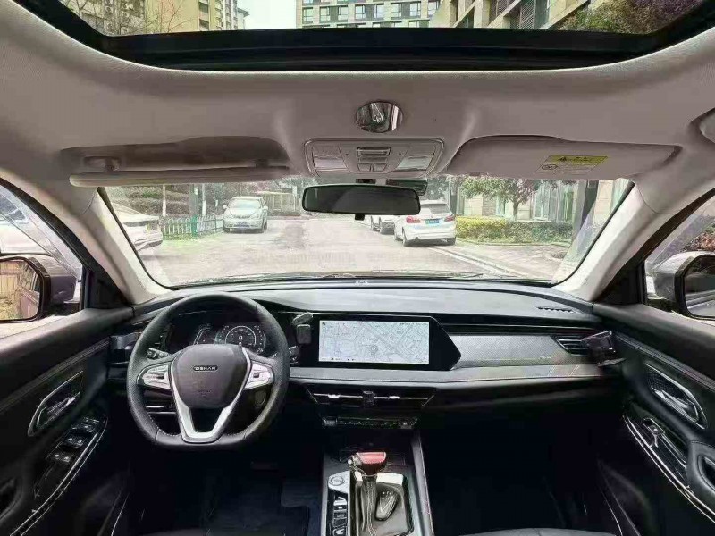 廣元23年長安汽車歐尚4