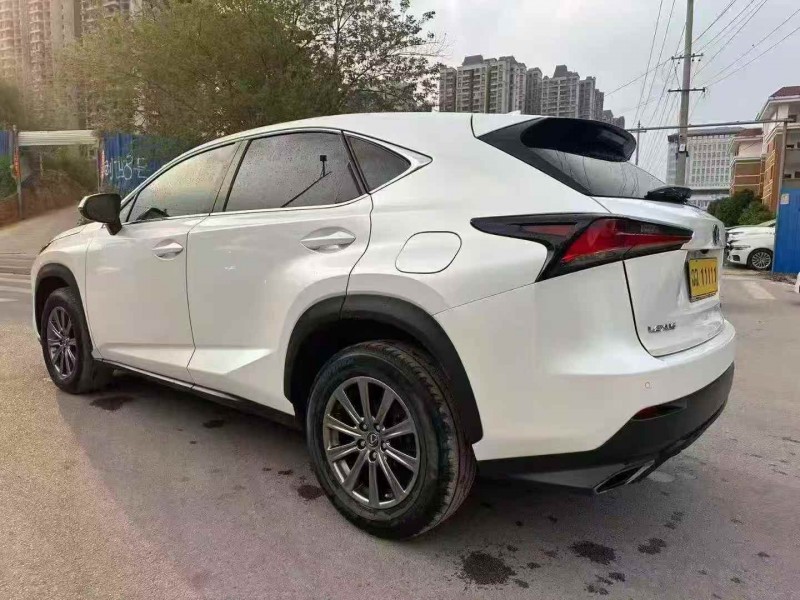 北海18年雷克薩斯NX7