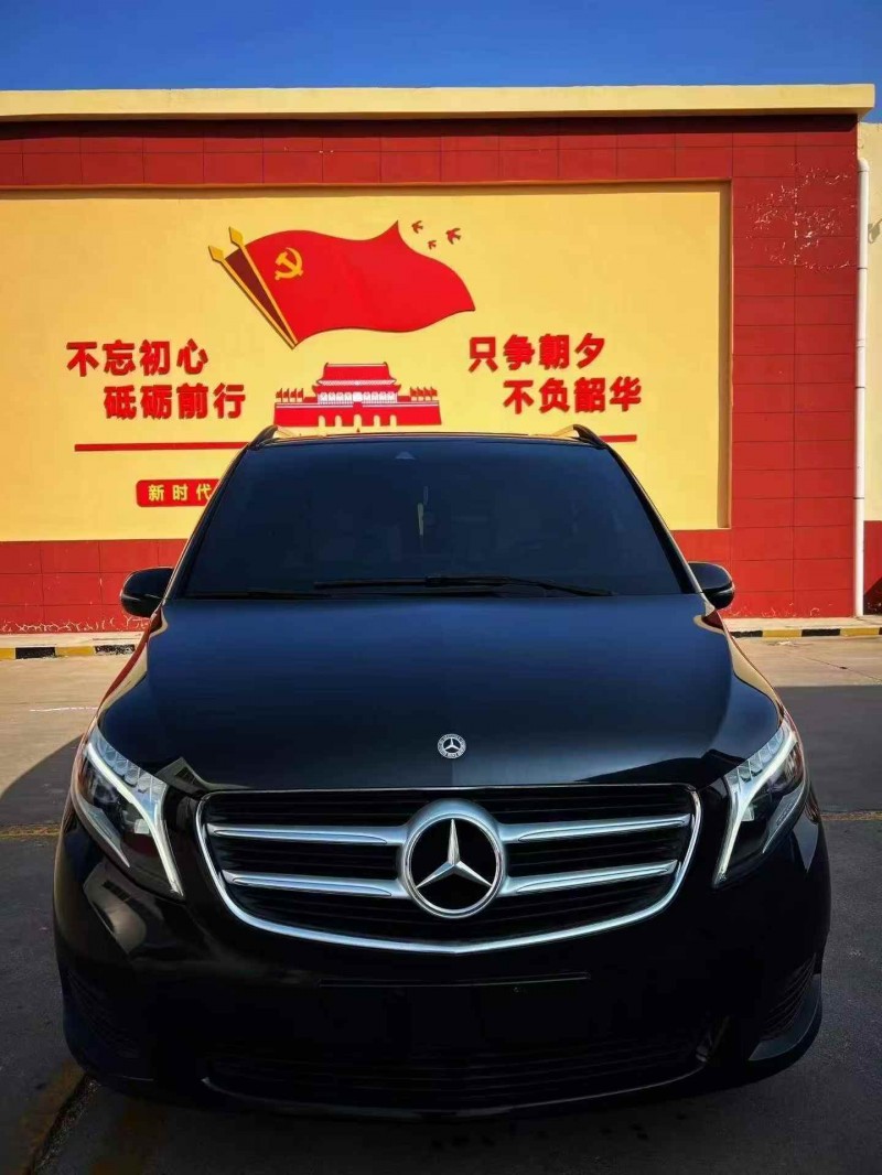 東營19年奔馳V1