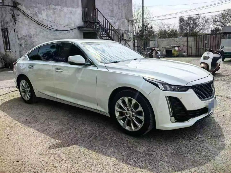 苏州21年凯迪拉克CT52