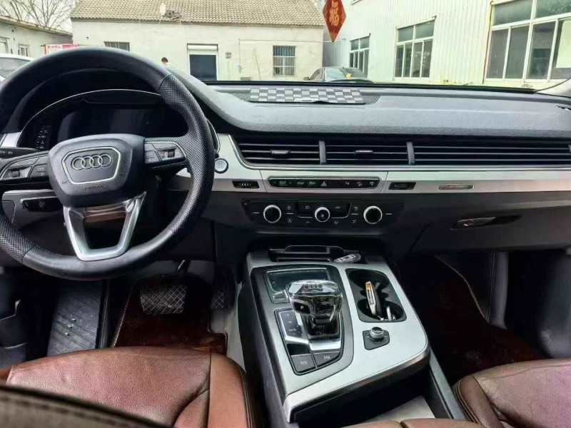 南通17年奥迪Q74