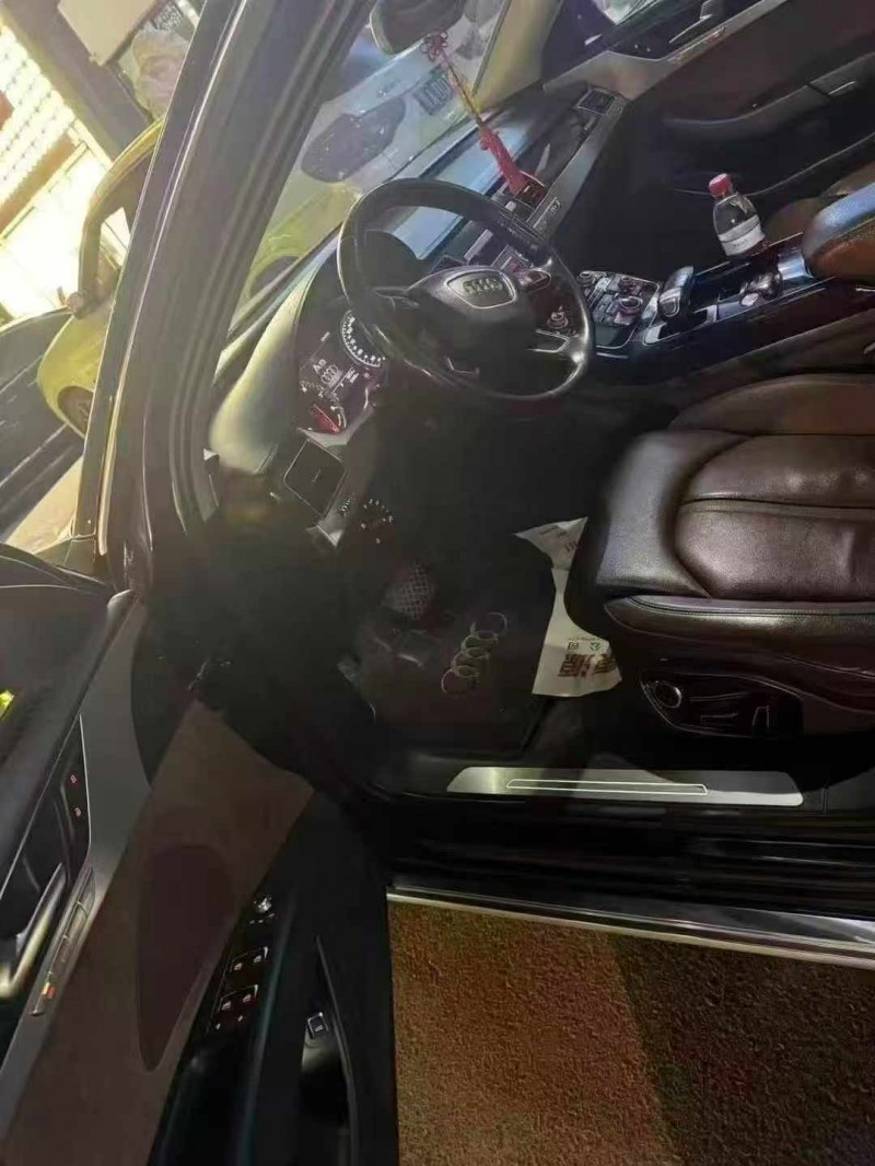 大同14年奥迪A8L5