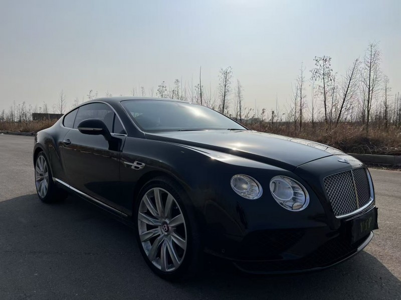 盐城18年宾利欧陆2