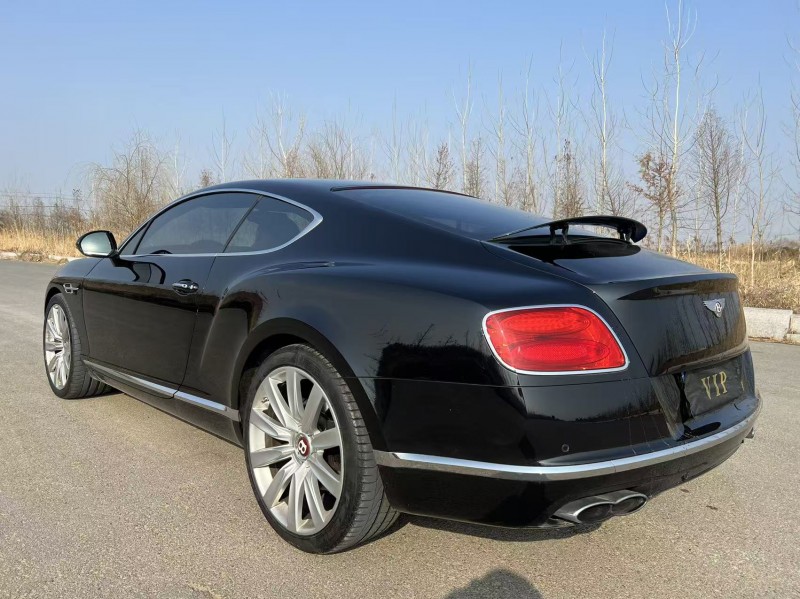 盐城18年宾利欧陆5