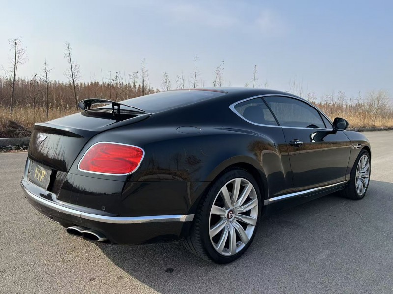 盐城18年宾利欧陆6