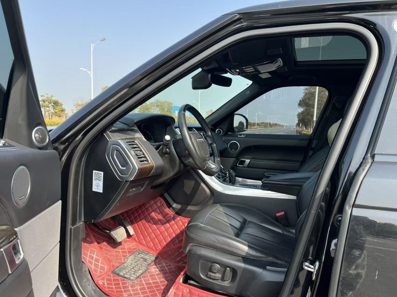 鹽城19年路虎攬勝運動4