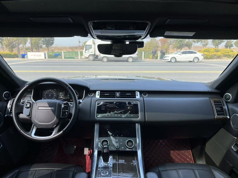 鹽城19年路虎攬勝運動5